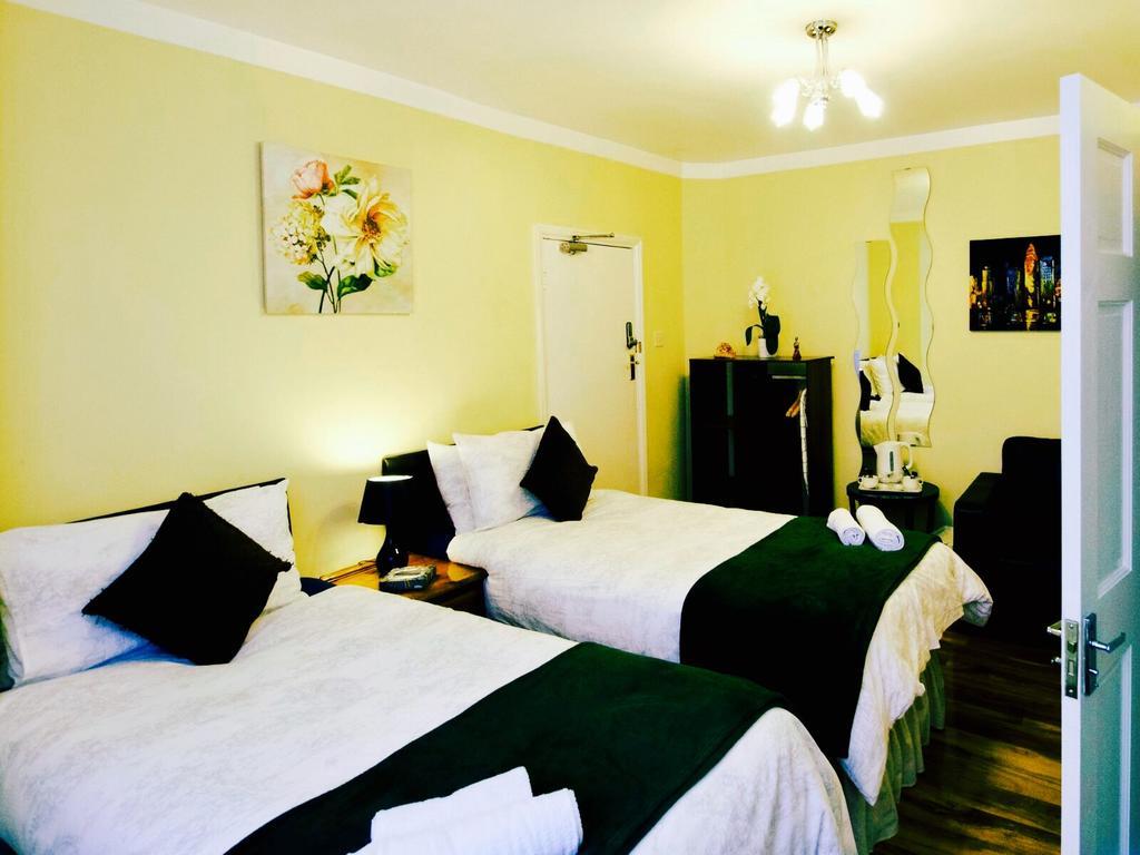 Gable Lodge London B&B Enfield Exterior foto
