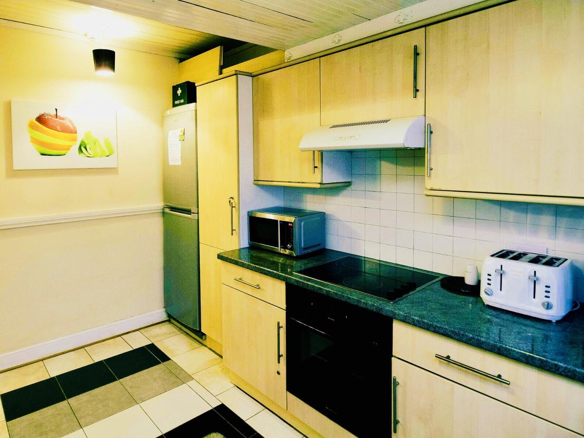 Gable Lodge London B&B Enfield Exterior foto