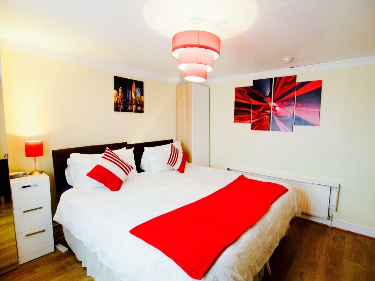 Gable Lodge London B&B Enfield Exterior foto